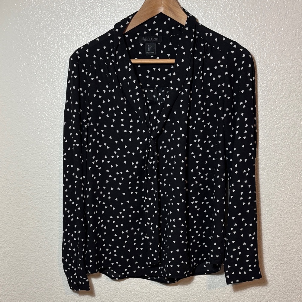 Rachel Zoe Long Sleeve Black and White Heart Print Blouse Size Small Tie Neck
